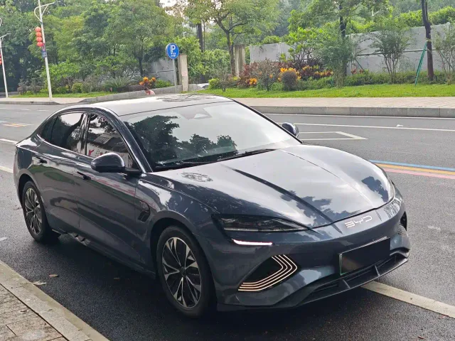 BYD Seal — Фото автомобиля 3