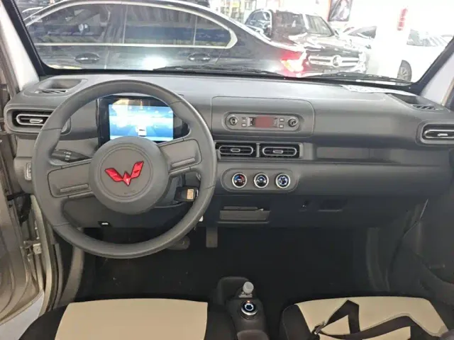 Wuling Zhiguang NEV — Фото автомобиля 9