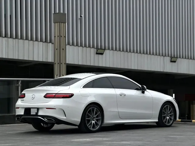 Mercedes-Benz Mercedes-Benz E-Class (Import) 2021 E 260 Coupe — Фото автомобиля 12