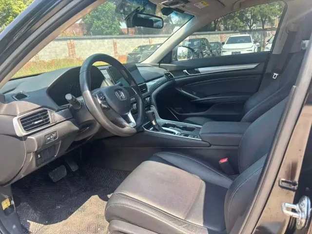 Honda Accord — Фото автомобиля 8
