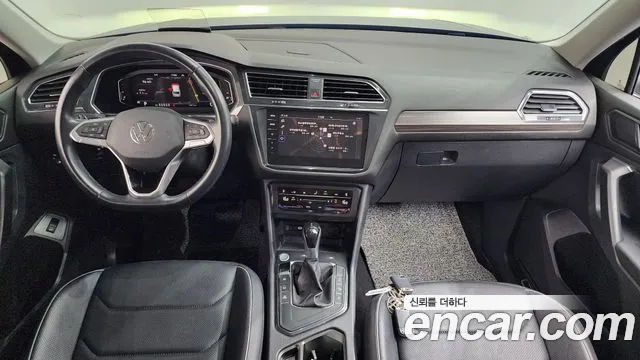 Volkswagen Tiguan — Фото автомобиля 10