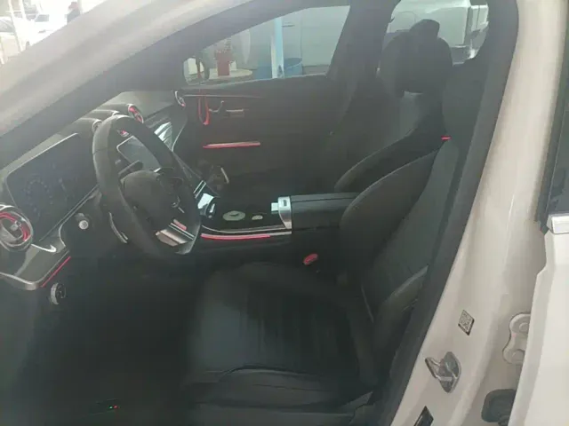 Mercedes-Benz C-Class — Фото автомобиля 14