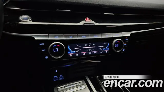Genesis G80 Бензин 2.5 турбо AWD — Фото автомобиля 17