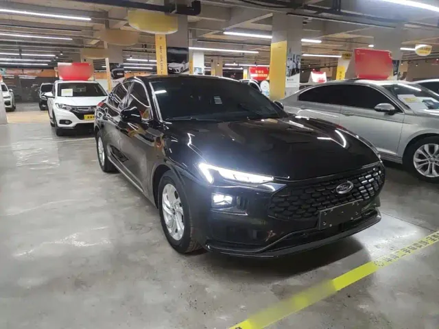 Ford Mondeo — Фото автомобиля 3
