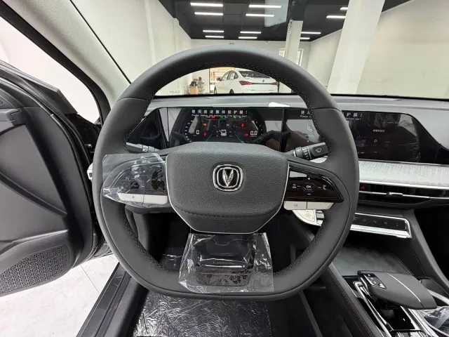 Changan Eado — Фото автомобиля 9