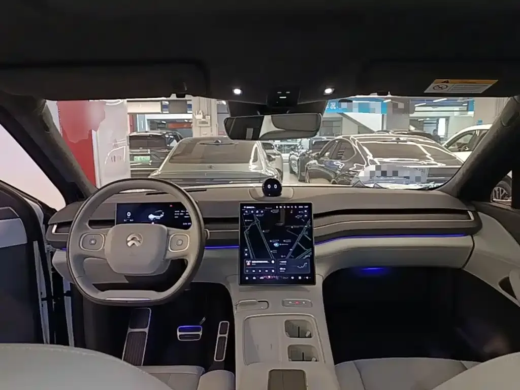 NIO NIO ES8 2023 75kWh — Фото автомобиля 9