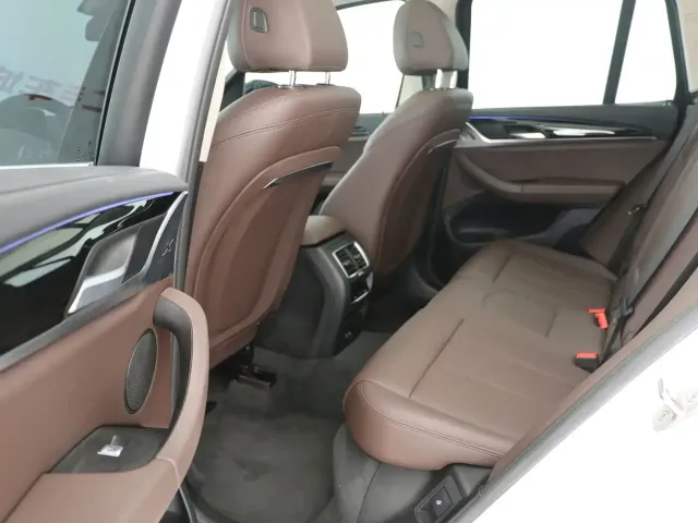 BMW X3 — Фото автомобиля 8