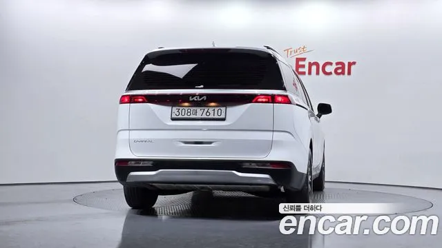 Kia Canival Carnival 4 поколение Бензин 9 мест Prestige — Фото автомобиля 4
