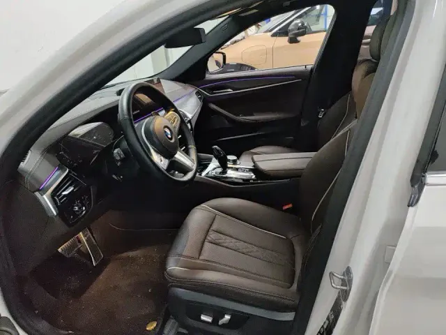 BMW 5 Series — Фото автомобиля 2