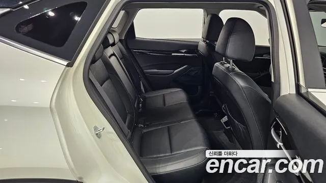 Kia Seltos New — Фото автомобиля 16