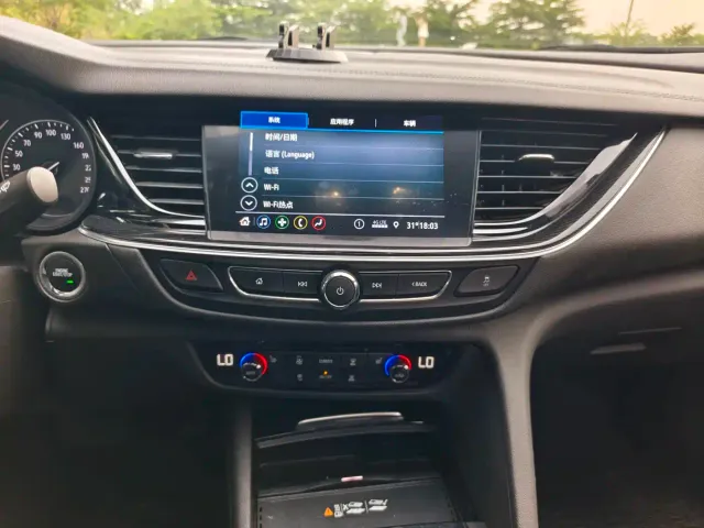 Buick Regal — Фото автомобиля 17