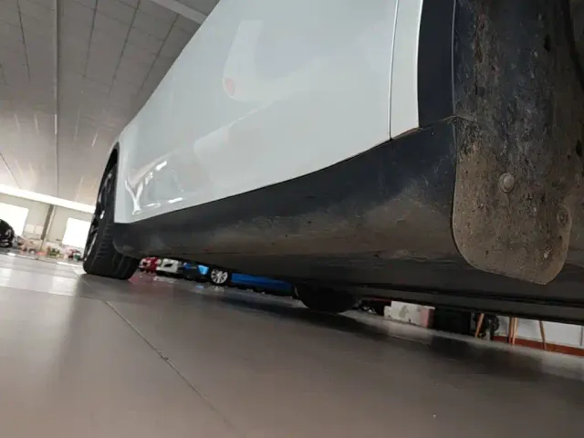 Tesla Model Y — Фото автомобиля 20