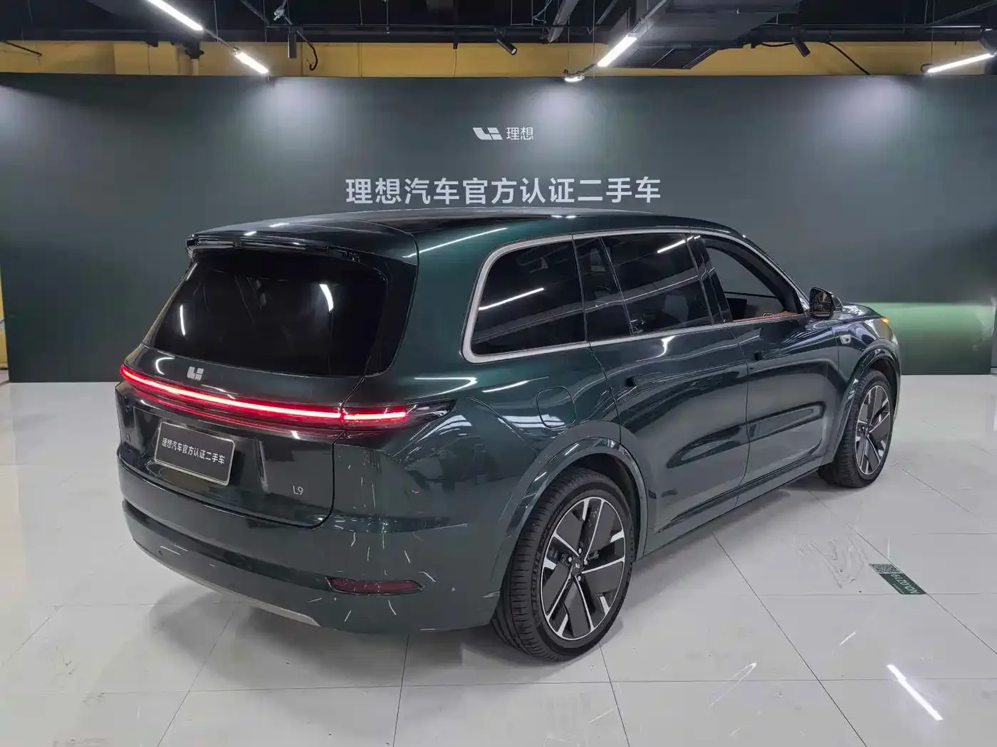 Li Auto Li Xiang L9 2025 Ultra Smart Renewal Edition — Фото автомобиля 9