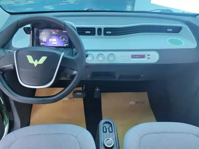 Wuling Hongguang Mini EV — Фото автомобиля 12