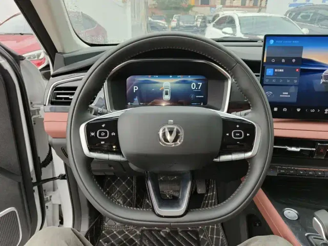 Changan CS75 — Фото автомобиля 10