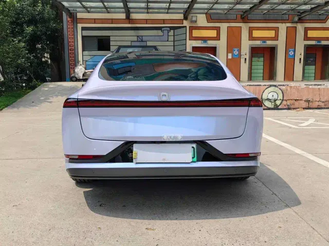 Changan Qiyuan A07 — Фото автомобиля 17