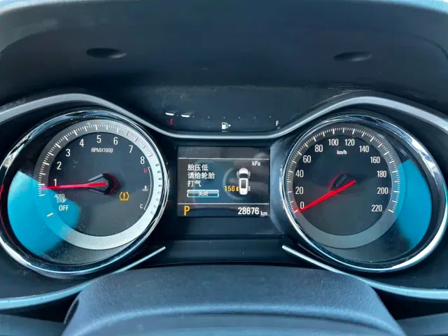 Chevrolet Orlando — Фото автомобиля 17