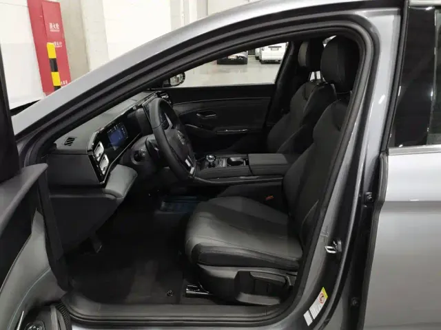 BYD Qin L — Фото автомобиля 10
