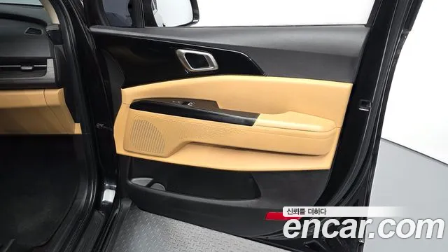Kia Canival Carnival 4 поколение Бензин 9 мест Prestige — Фото автомобиля 24