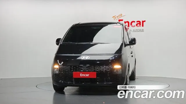 Hyundai Staria Staria 4WD Tourer 9 мест — Фото автомобиля 3