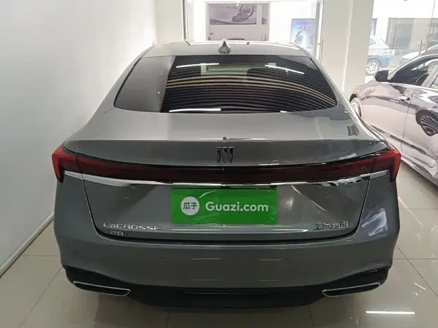 Buick LaCrosse — Фото автомобиля 5