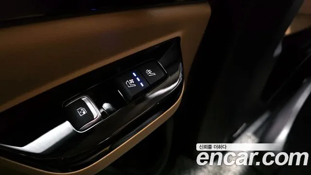 Kia Canival Carnival 4 поколение Бензин 9 мест Signature — Фото автомобиля 18