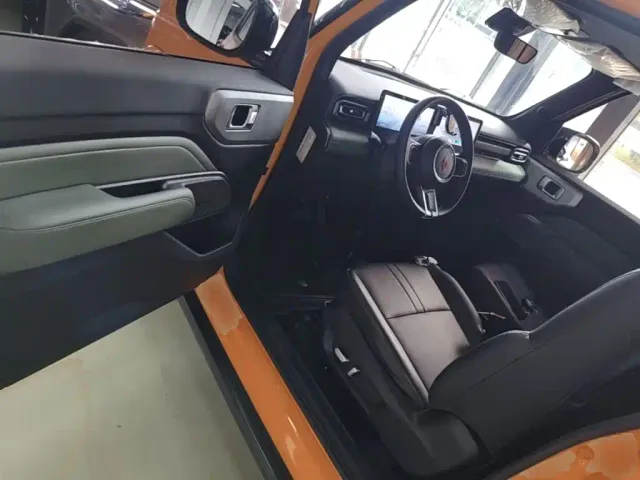 Baojun Yep — Фото автомобиля 11