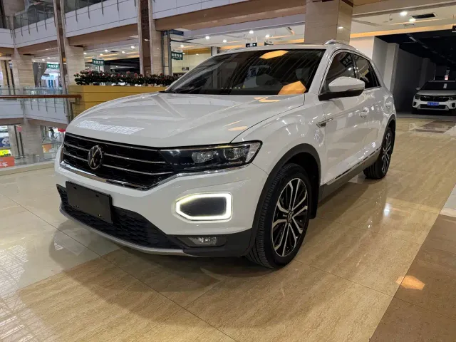 Фотография автомобиля — Volkswagen T-Roc