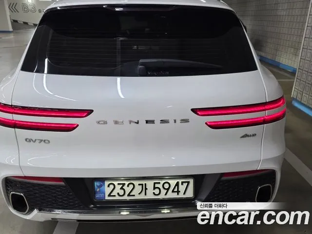 Genesis GV70 — Фото автомобиля 2