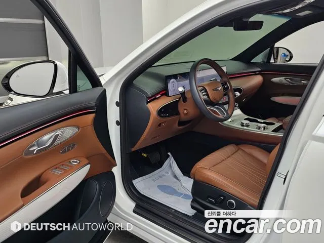 Genesis GV70 — Фото автомобиля 11
