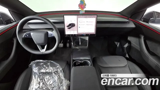 Tesla Model Y — Фото автомобиля 7