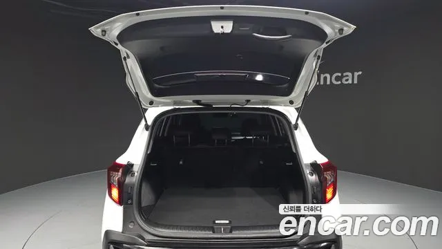 Kia Seltos Новый Seltos Бензин 2.0 2WD — Фото автомобиля 20