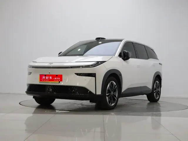 Фотография автомобиля — Toyota BoZhi 3X