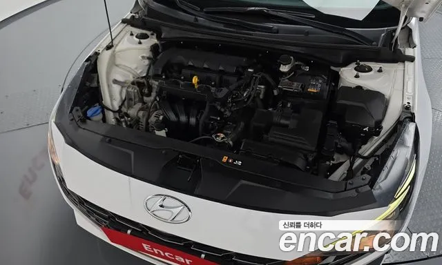 Hyundai Avante CN7 — Фото автомобиля 9