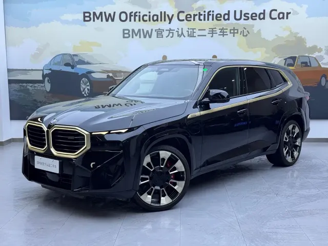 BMW XM — Фото автомобиля 2