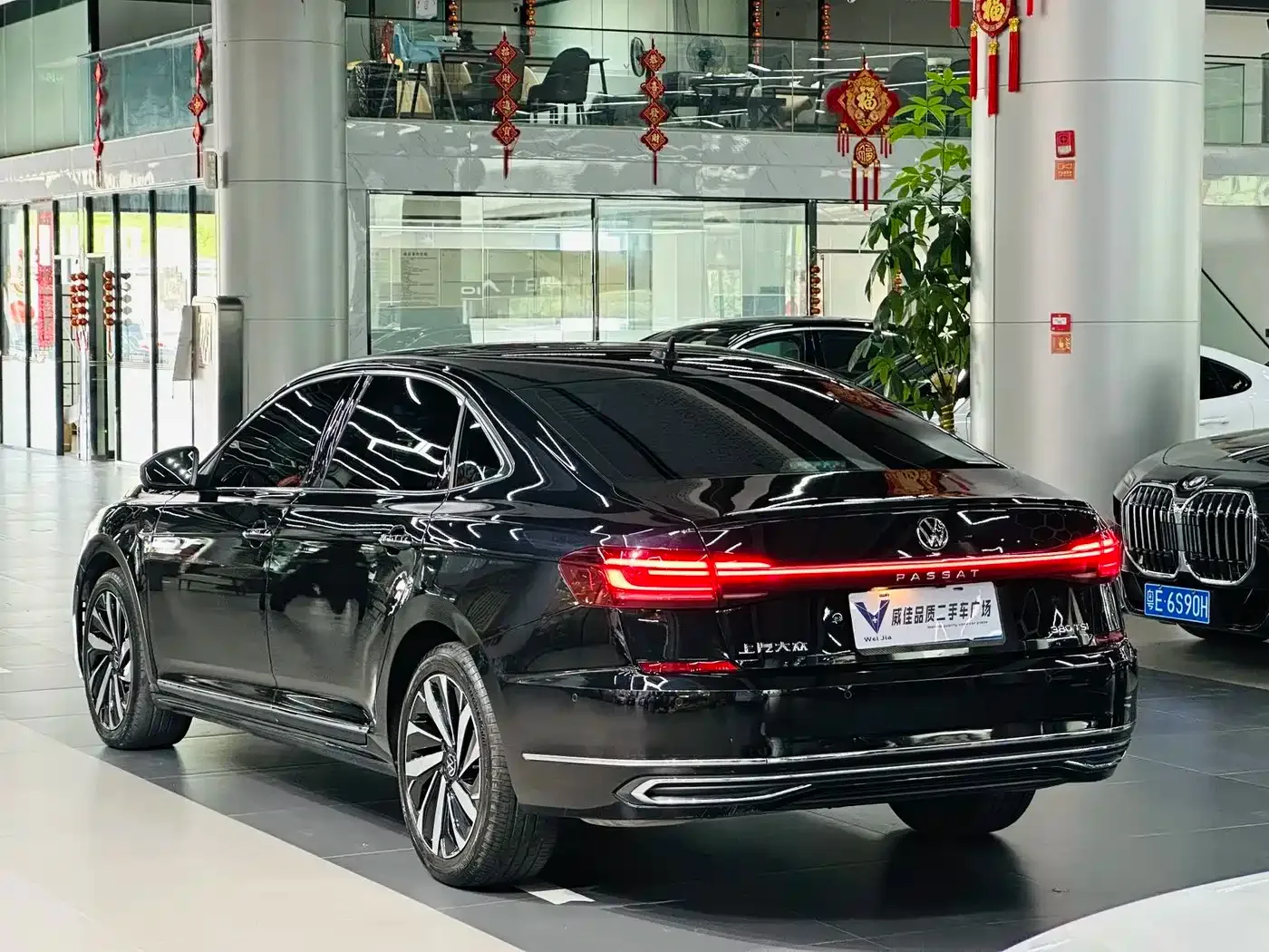 Volkswagen Passat 2024 380TSI Dragon Glory Edition — Фото автомобиля 7