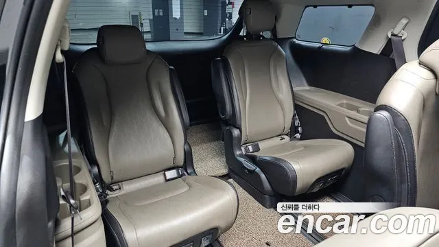 Kia Carnival 4th Gen — Фото автомобиля 19