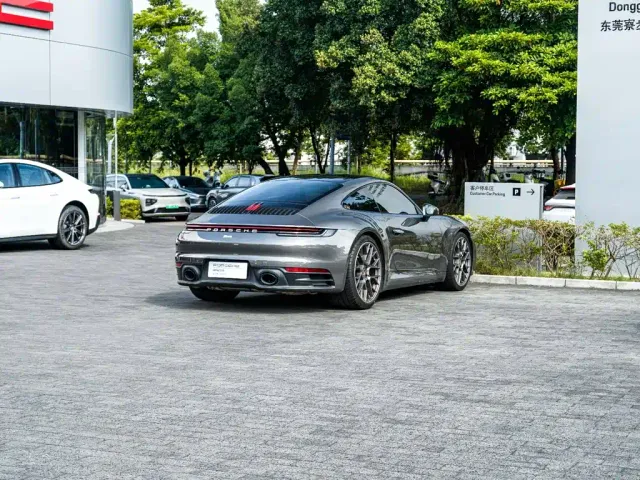 Porsche 911 — Фото автомобиля 16