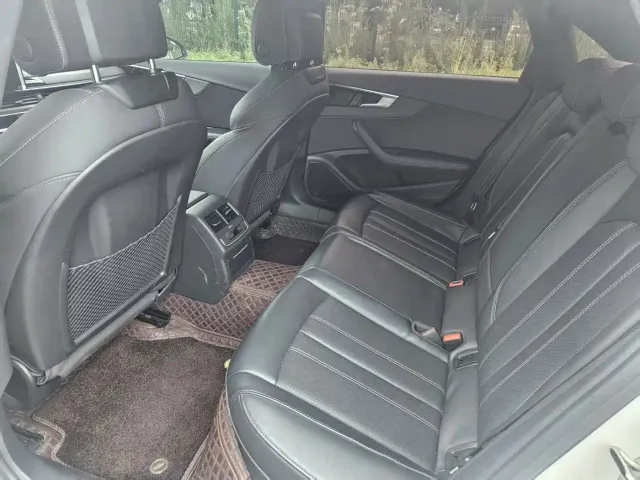 Audi A4L — Фото автомобиля 7