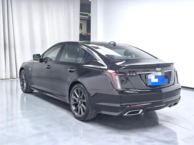 Cadillac CT5 — Фото автомобиля 11