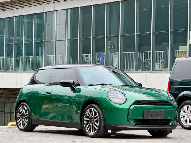 MINI Cooper — Фото автомобиля 2