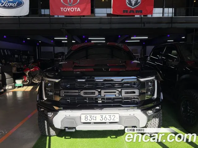 Ford F150 — Фото автомобиля 12