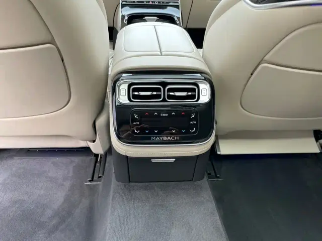 Mercedes-Benz Maybach S-Class — Фото автомобиля 16