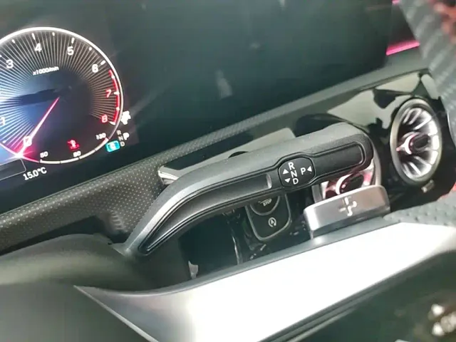 Mercedes-Benz A-Class — Фото автомобиля 13