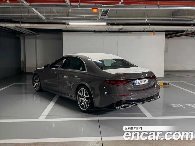 Mercedes-Benz S-Class — Фото автомобиля 4