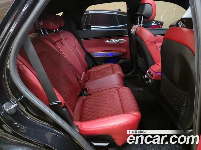 Genesis GV70 — Фото автомобиля 17
