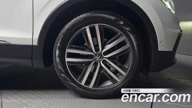 Volkswagen Tiguan Tiguan 2 поколение 2.0 TDI Prestige — Фото автомобиля 21