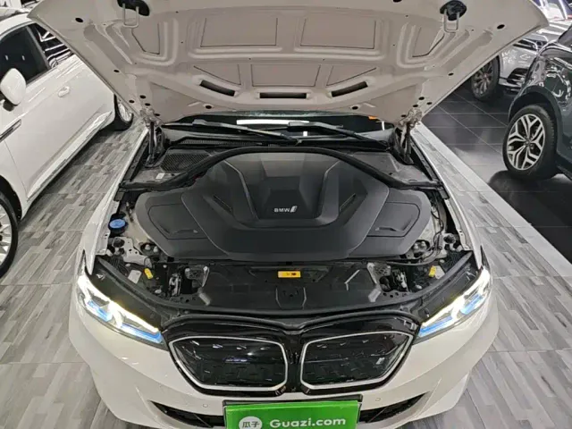 BMW i3 — Фото автомобиля 19