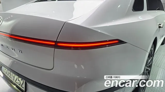Hyundai Grandeur GN7 — Фото автомобиля 8