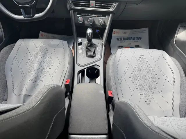 Volkswagen Tharu — Фото автомобиля 7